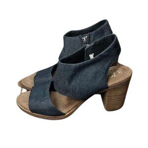 TOMS Majorca Cut Out Style Dark Denim NIB Heels Women's Size 7 Wide Block Heel